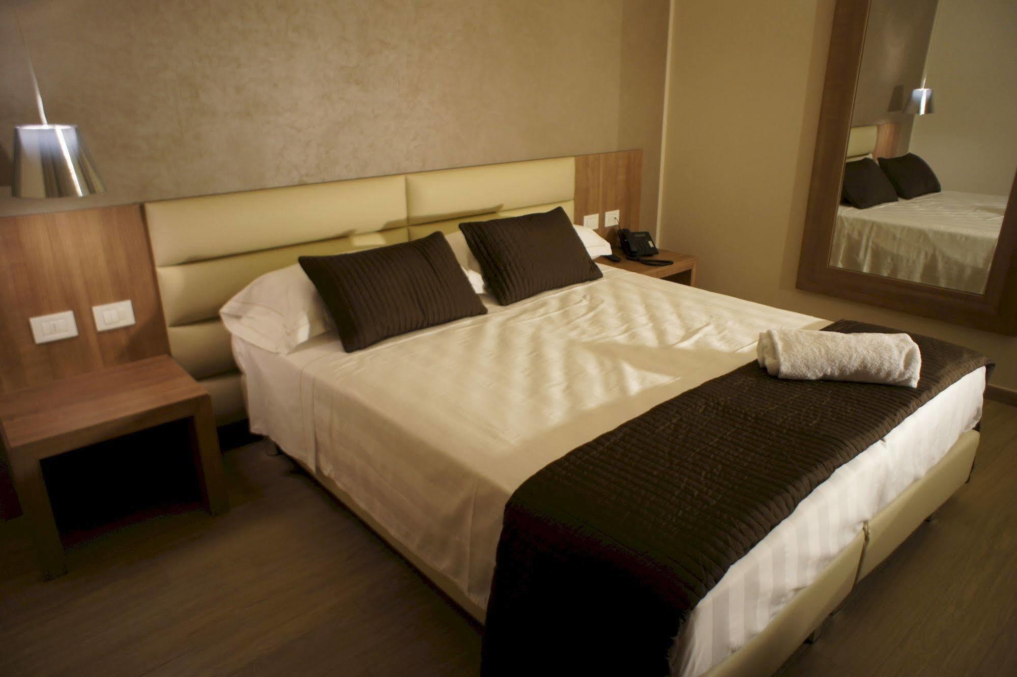 Hotel Al Veliero Pontevico 외부 사진